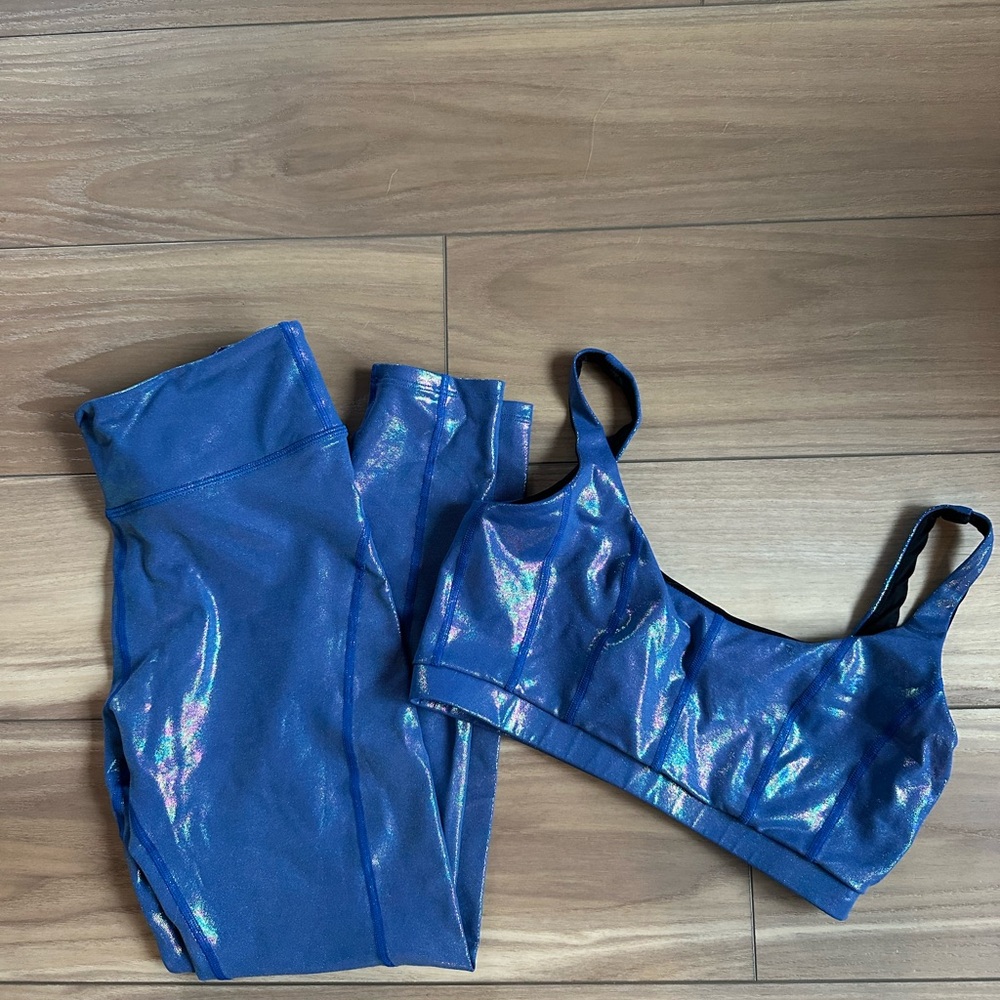 Shiny Blue Activewear Set from Noli Yoga